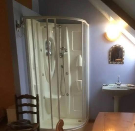 Chambre Chez L'Habitant Rueyres エクステリア 写真